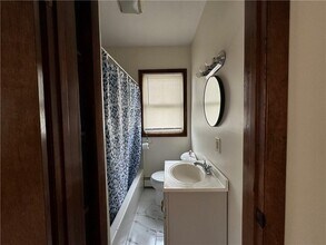 94 Webster St-Unit -3 in Pawtucket, RI - Building Photo - Building Photo