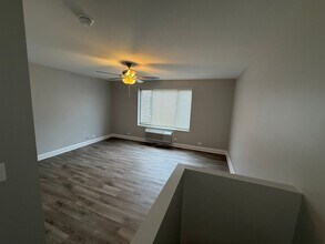 744 W Gordon Terrace in Chicago, IL - Building Photo - Building Photo