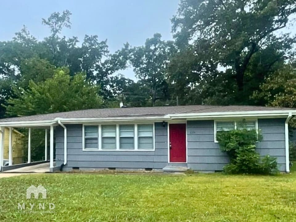 624 Park Ave in Fairfield, AL - Building Photo