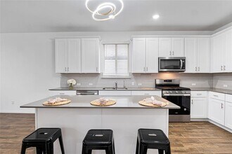 137 Bennington Dr in Liberty Hill, TX - Building Photo - Building Photo