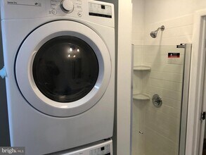 1431 Wolf St in Philadelphia, PA - Building Photo - Building Photo