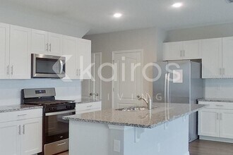 31978 Katelin Cir in Leesburg, FL - Building Photo - Building Photo