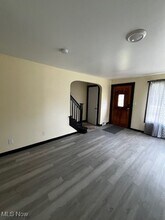 210 E Midlothian Blvd in Youngstown, OH - Building Photo - Building Photo