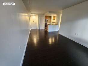 327 E 101st St in New York, NY - Building Photo - Building Photo