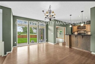 11408 W 117th Terrace in Overland Park, KS - Building Photo - Building Photo