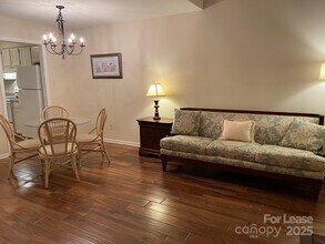 6132 Heathstone Ln in Charlotte, NC - Building Photo - Building Photo