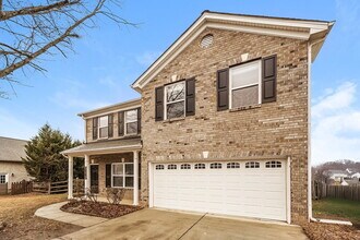 255 Flanders Dr in Mooresville, NC - Foto de edificio - Building Photo