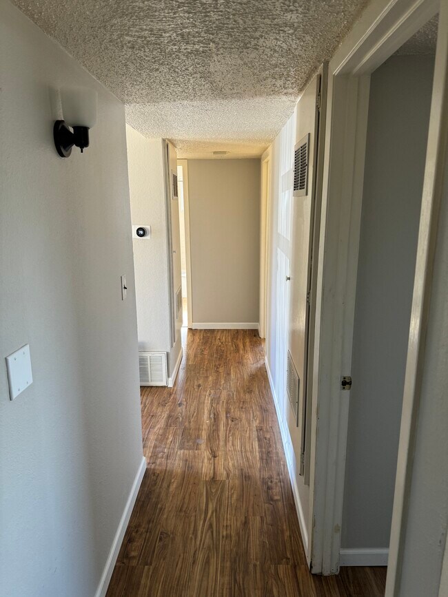 2305 Ken Venturi Ln in El Paso, TX - Building Photo - Building Photo