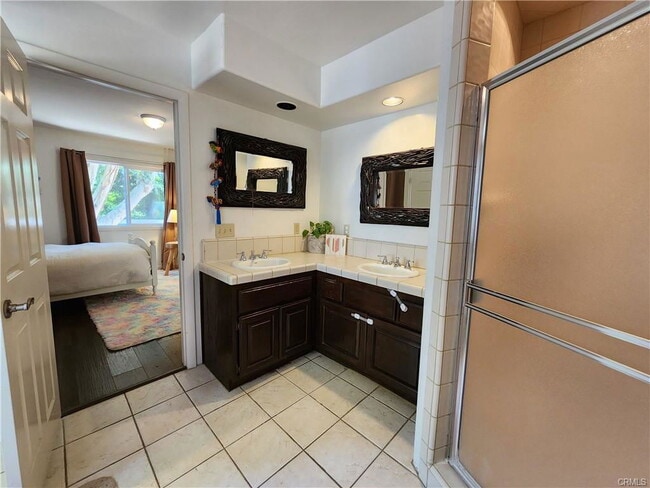 property at 23747 Oakfield Rd