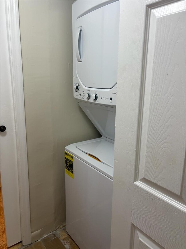 5811 NW 17th Pl, Unit L in Sunrise, FL - Foto de edificio - Building Photo