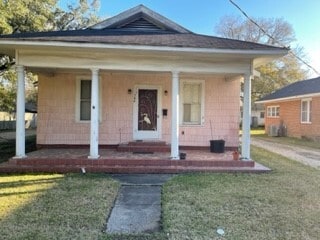 property at 704 E Thomas St