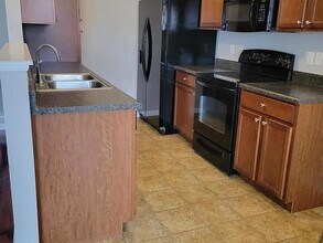 3704 Balcary Bay in Champaign, IL - Building Photo - Building Photo