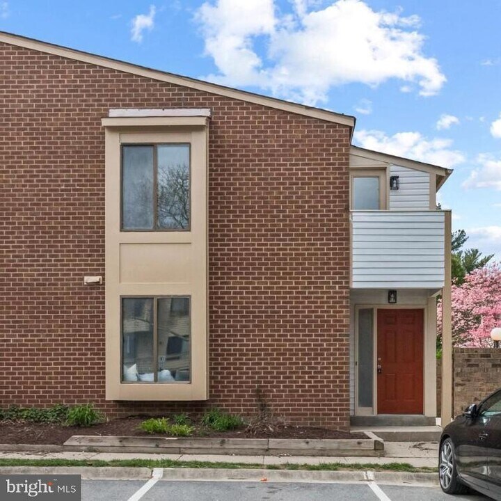18609 Nathans Pl in Gaithersburg, MD - Building Photo