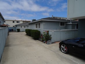 Ebb Tide Apartments in Imperial Beach, CA - Building Photo - Building Photo