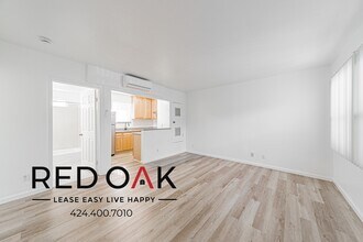 380 S Sierra Madre Blvd in Pasadena, CA - Building Photo - Building Photo