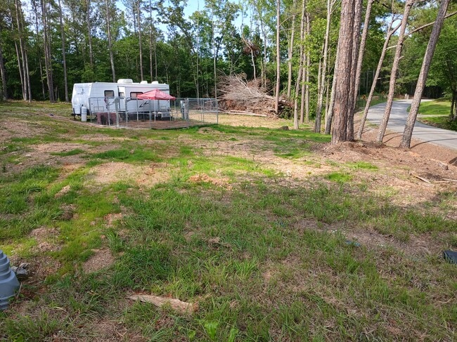 161 Carpenters Ln, Unit Site B and D in Jacksonville, AL - Foto de edificio - Building Photo