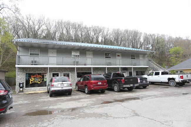 22065 Main St
