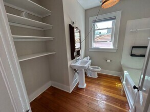 323 Huger St in Charleston, SC - Building Photo - Building Photo