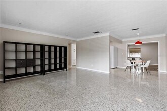 2700 67th St N in St. Petersburg, FL - Building Photo - Building Photo