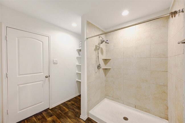 property at 5151 Moonlit Gdn Ln