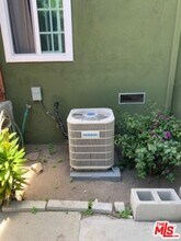 1112 Ocean Park Blvd in Santa Monica, CA - Building Photo - Building Photo