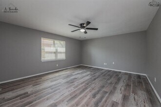 4650 Brookdale Dr in Wichita Falls, TX - Building Photo - Building Photo