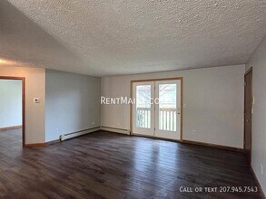 10 Hartley St in Lewiston, ME - Building Photo - Building Photo