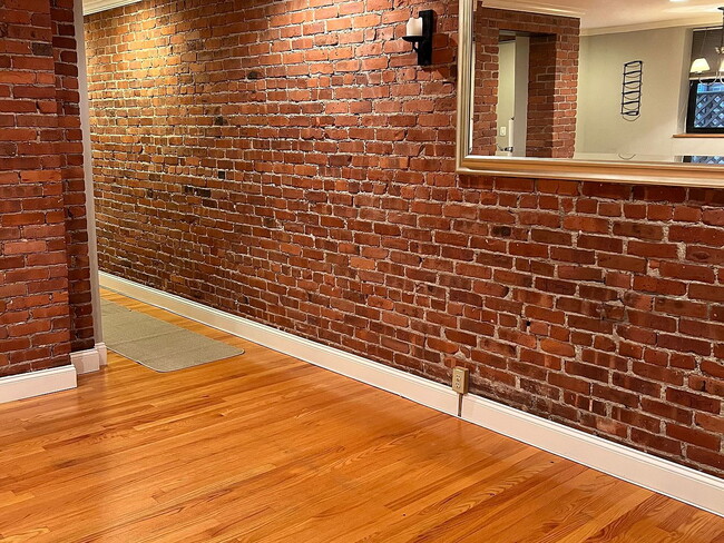 property at 95 Gainsborough St