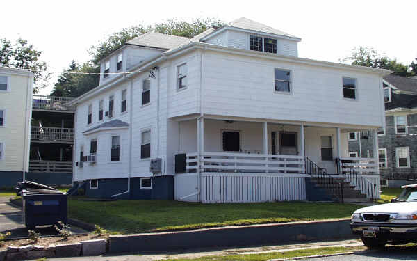 259-261 Washington St in Walpole, MA - Building Photo