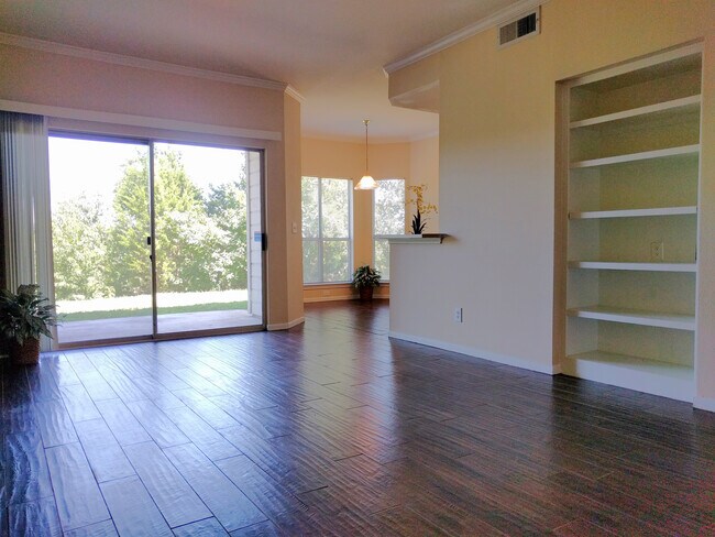 6000 Shepherd Mountain Cove, Unit 1309