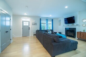 5 Morse Ave in Plainville, MA - Building Photo - Building Photo