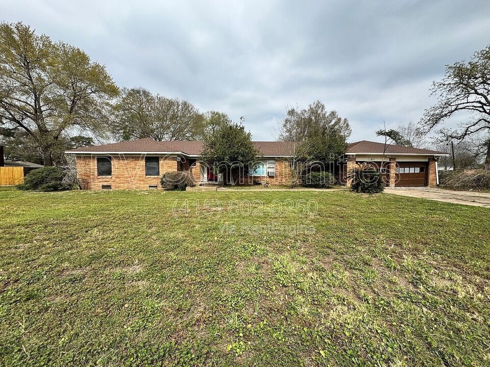 817 Westmont Dr in Houston, TX - Building Photo