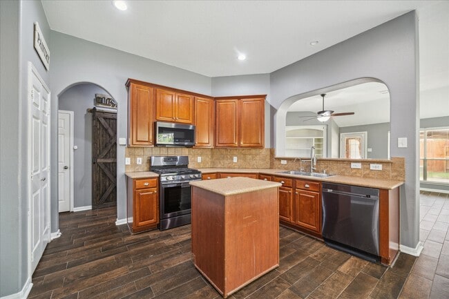 property at 20910 Sandy Briar Ct