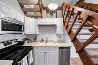 964 Pavilion St in Cincinnati, OH - Building Photo - Building Photo