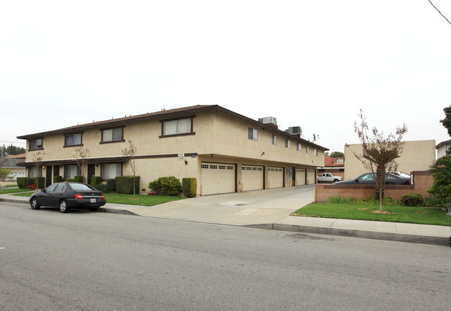 9604 Mayne St in Bellflower, CA - Building Photo - Building Photo