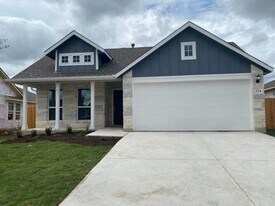 124 Trailside Ln in Bastrop, TX - Building Photo