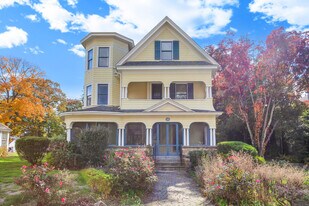 101 S Main St in Branford, CT - Building Photo