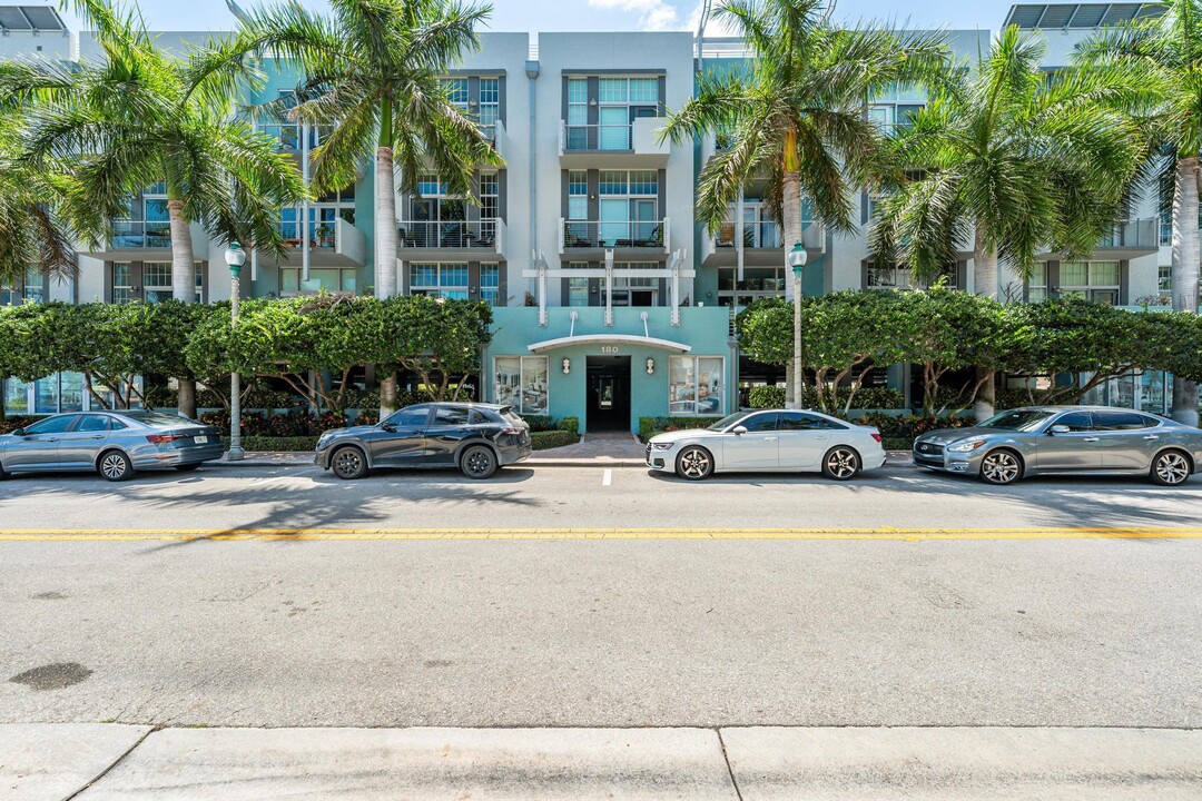 180 NE 4th Ave in Delray Beach, FL - Building Photo