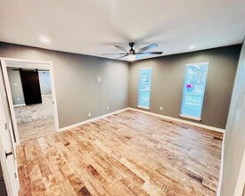 6231 Wigton Dr in Houston, TX - Building Photo - Building Photo