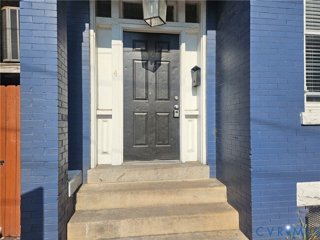 property at 4 N Harrison St