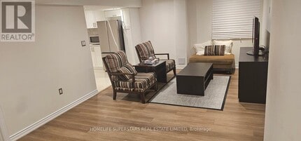 1727 Arborwood Dr in Oshawa, ON - Building Photo - Building Photo