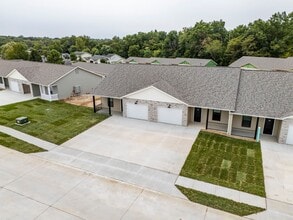 62 Santo Domingo Dr in Moscow Mills, MO - Building Photo - Building Photo