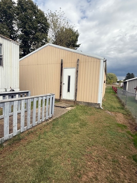 728 Pearl Dr in Loudonville, OH - Building Photo - Building Photo