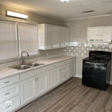 1524 27th St in Lubbock, TX - Foto de edificio - Building Photo