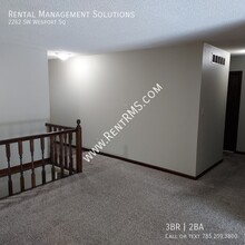 2262 SW Westport Ct in Topeka, KS - Building Photo - Building Photo