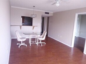 4109 Lake Bayshore Dr, Unit 407 in Bradenton, FL - Building Photo - Building Photo