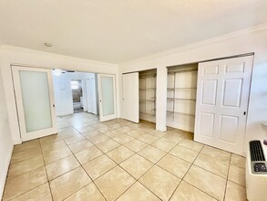 901 Meridian Ave in Miami Beach, FL - Building Photo - Building Photo