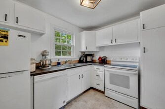 9 Grandview Dr in Farmington, CT - Building Photo - Building Photo