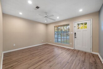 1009 Alden Dr in Austin, TX - Building Photo - Building Photo