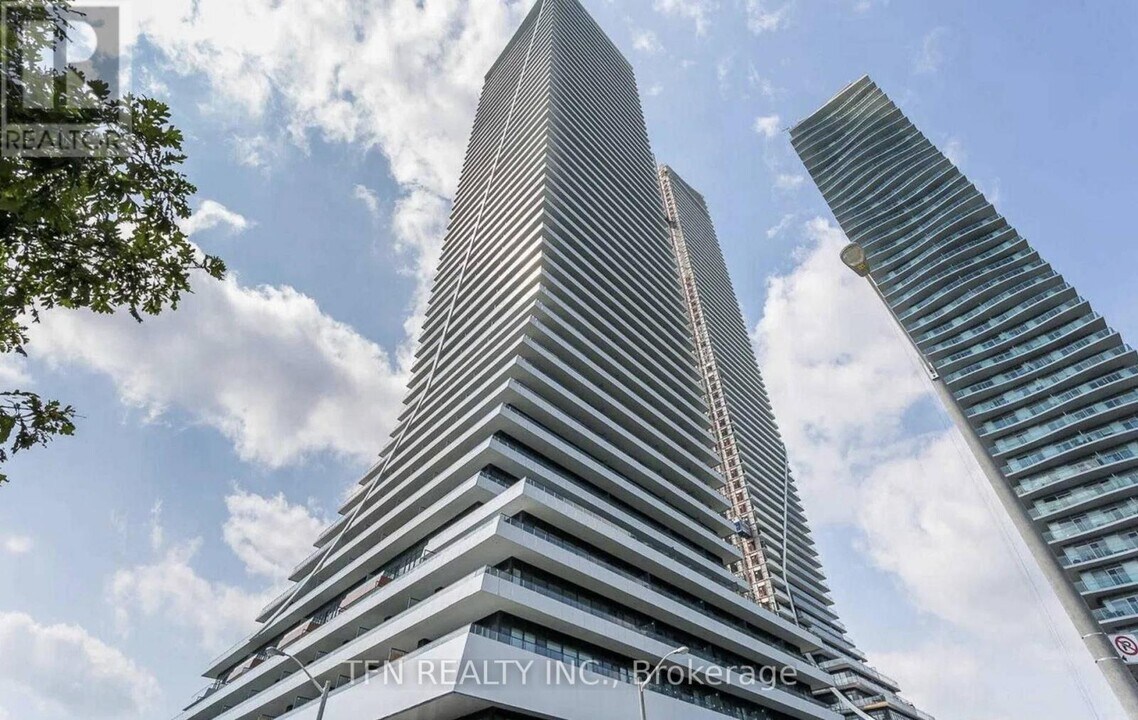 20-4420 Shore Breeze Dr in Toronto, ON - Building Photo